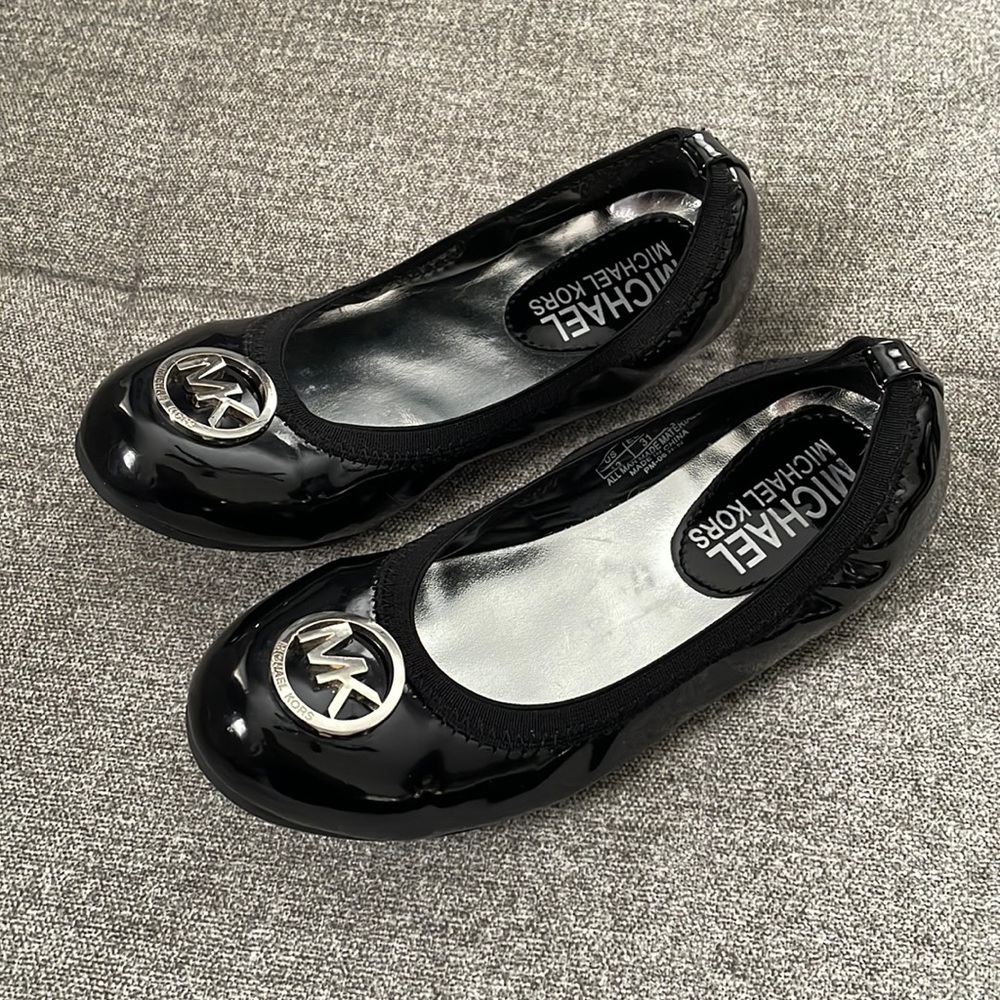 Michael Kors “Francesca” 3 black ballets flats. Size 13.
